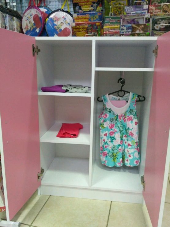 Шафа для дитячого одягу (Україна)